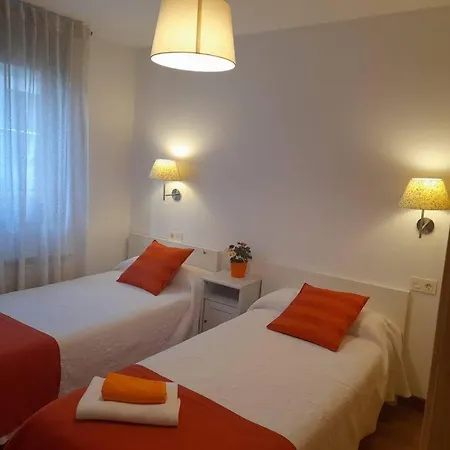 Precioso A Pie De Montanas Y Playas