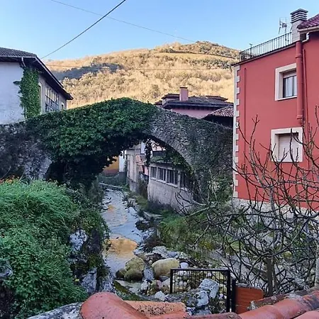 Precioso A Pie De Montanas Y Playas * Carrena de Cabrales